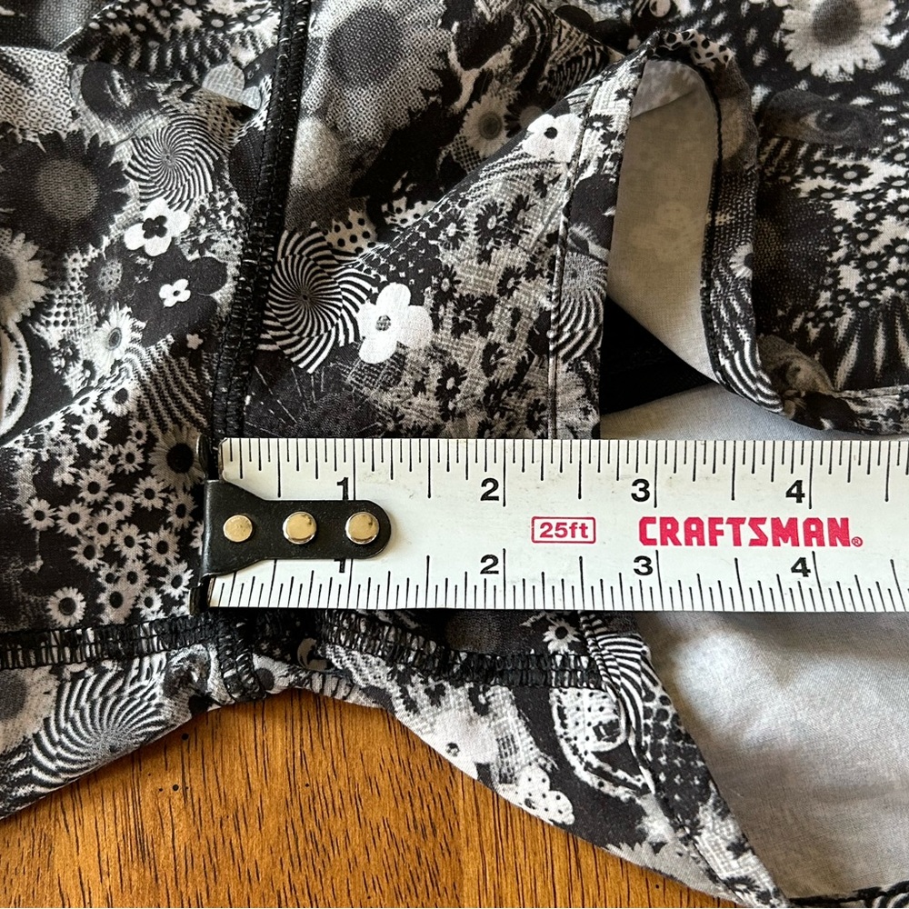 Lululemon Speed Short Size 4 SeaWheeze Counter Culture White/Black Running - Picture 10 of 13